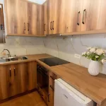 Cozy Lair Apartments Sarandë
