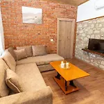 Lejlighed Cozy Lair Apartments Sarandë