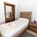 Διαμέρισμα Cozy Lair Apartments Σαράντα