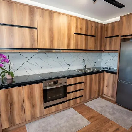 Roel Appartement Sarandë