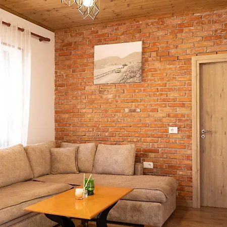 Cozy Lair Sarandë