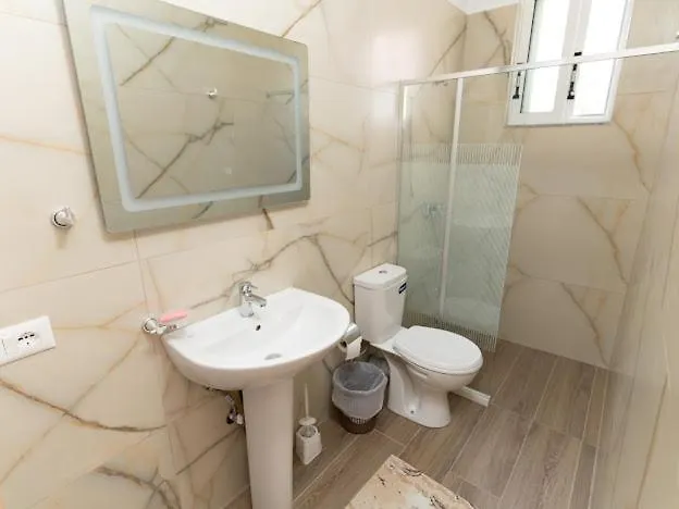 Apartament Roel Saranda