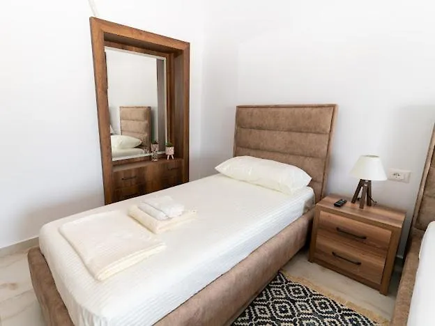 Apartament Roel Saranda